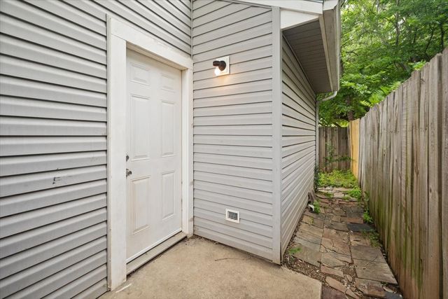 714 Jalisco Plaza, Dallas, TX 75211