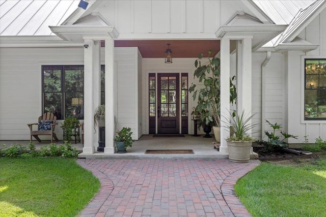 1307 Fm 969, Bastrop, TX 78602