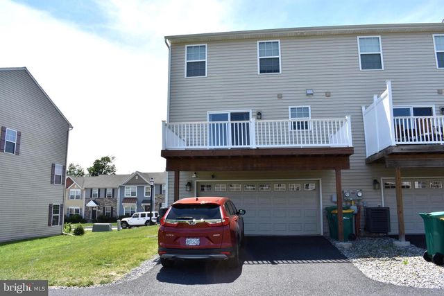 5100 LAUREL VALLEY LN, Enola, PA 17025