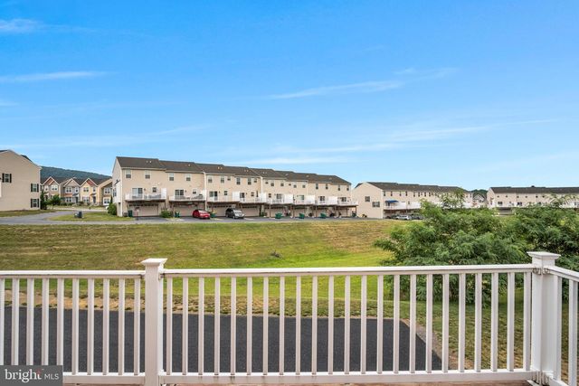 5100 LAUREL VALLEY LN, Enola, PA 17025