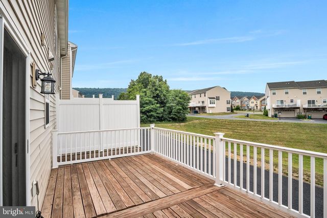 5100 LAUREL VALLEY LN, Enola, PA 17025