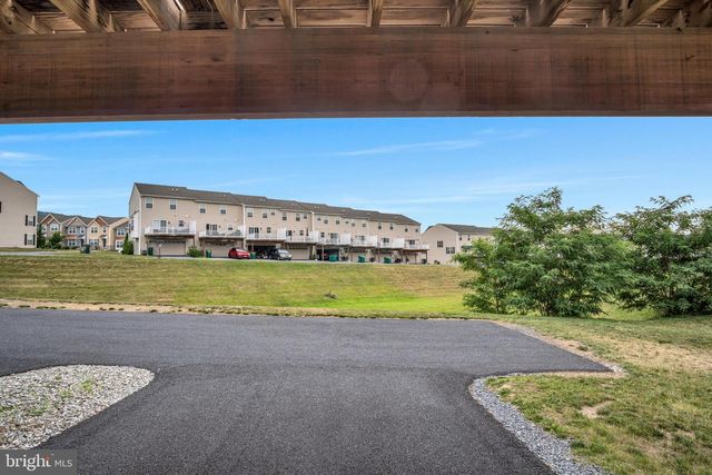 5100 LAUREL VALLEY LN, Enola, PA 17025