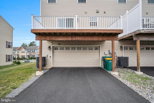5100 LAUREL VALLEY LN, Enola, PA 17025