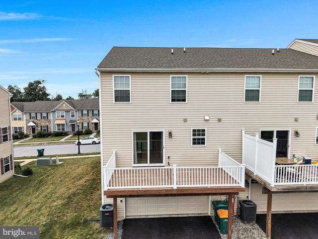 5100 LAUREL VALLEY LN, Enola, PA 17025