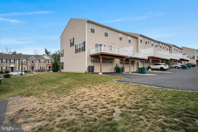 5100 LAUREL VALLEY LN, Enola, PA 17025