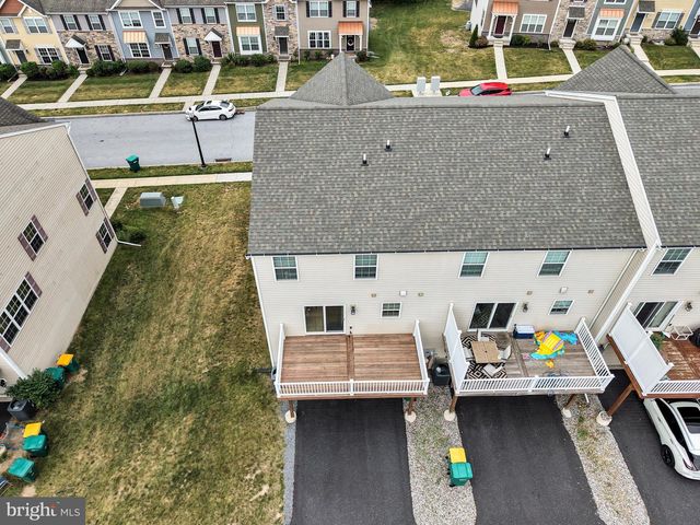 5100 LAUREL VALLEY LN, Enola, PA 17025
