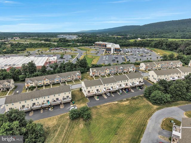 5100 LAUREL VALLEY LN, Enola, PA 17025
