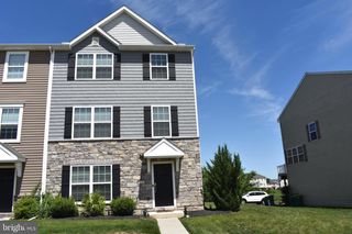 5100 LAUREL VALLEY LN, Enola, PA 17025