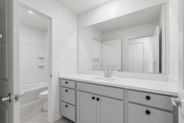 3756 E Commerce Way, Sacramento, CA 95834