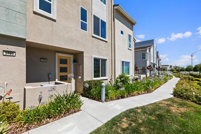 3756 E Commerce Way, Sacramento, CA 95834