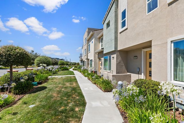 3756 E Commerce Way, Sacramento, CA 95834