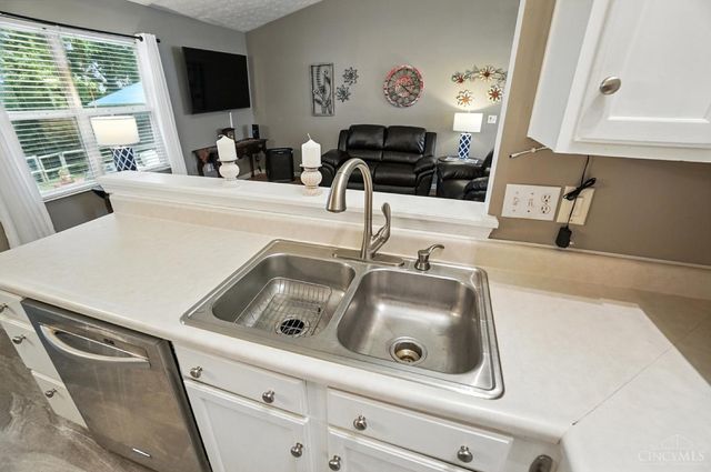 2434 Whisper Drive, Miamisburg, OH 45342