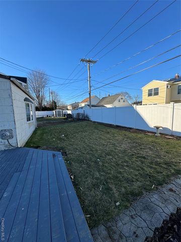 11 Blue Spruce Road, Levittown, NY 11756