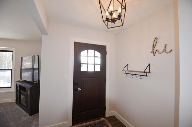 421 Meadow LANE, Eagle, WI 53119