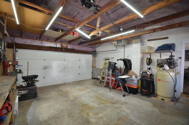 421 Meadow LANE, Eagle, WI 53119