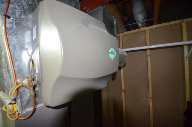 421 Meadow LANE, Eagle, WI 53119