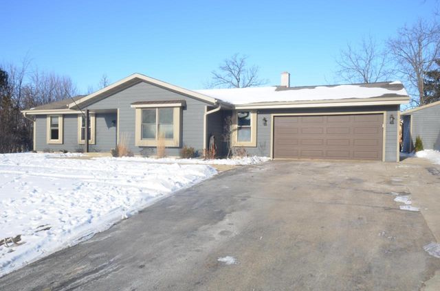 421 Meadow LANE, Eagle, WI 53119
