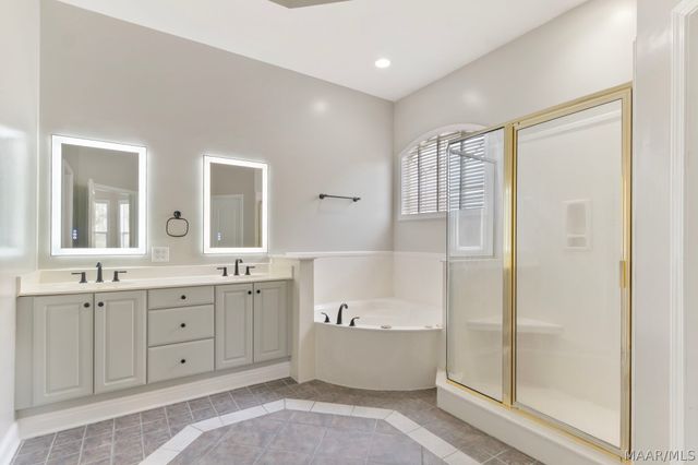 8643 CARILLION Parkway, Montgomery, AL 36117