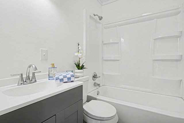 1736 Montague Avenue, Muskegon, MI 49441