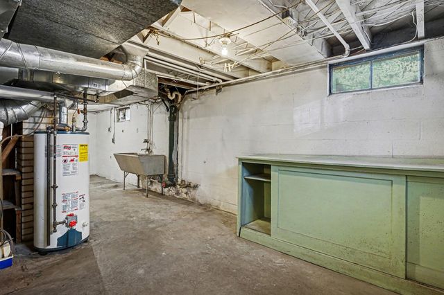 1736 Montague Avenue, Muskegon, MI 49441