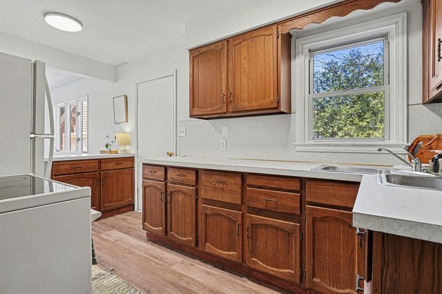 1736 Montague Avenue, Muskegon, MI 49441