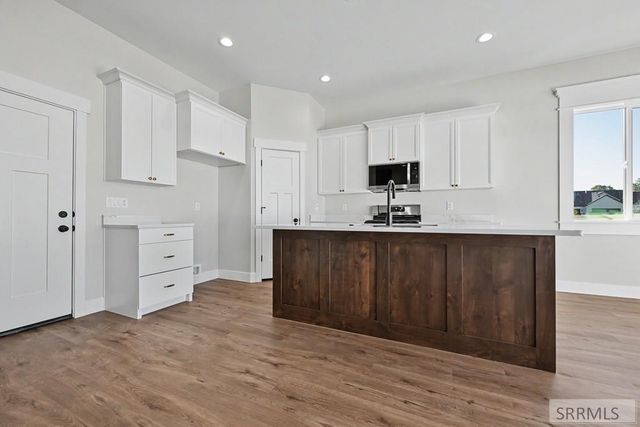 3928 Hidden Valley Drive, Ammon, ID 83406