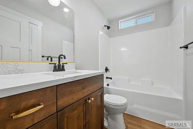 3928 Hidden Valley Drive, Ammon, ID 83406