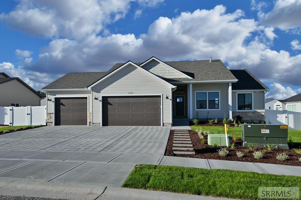 3928 Hidden Valley Drive, Ammon, ID 83406