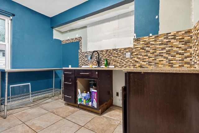 2775 S 49th STREET, Milwaukee, WI 53219