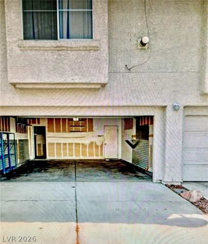6201 East Lake Mead Boulevard 223, Las Vegas, NV 89156