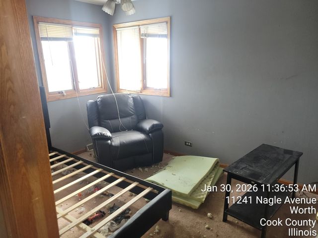 11241 S Nagle Avenue, Worth, IL 60482