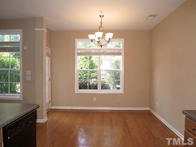 211 Chateau Place, Chapel Hill, NC 27516