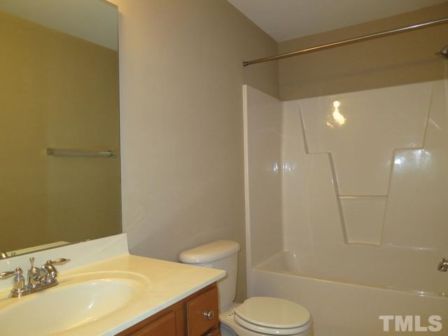 211 Chateau Place, Chapel Hill, NC 27516