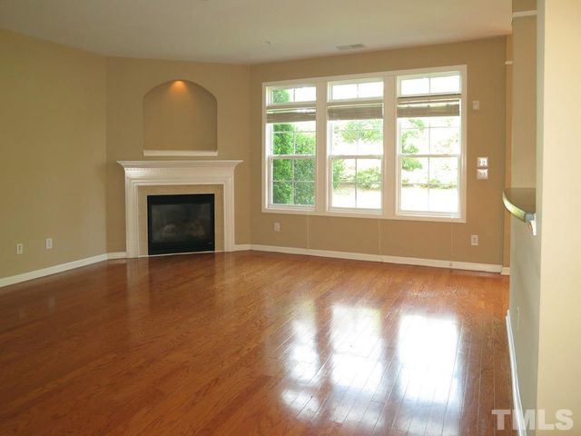 211 Chateau Place, Chapel Hill, NC 27516