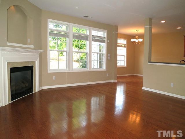 211 Chateau Place, Chapel Hill, NC 27516