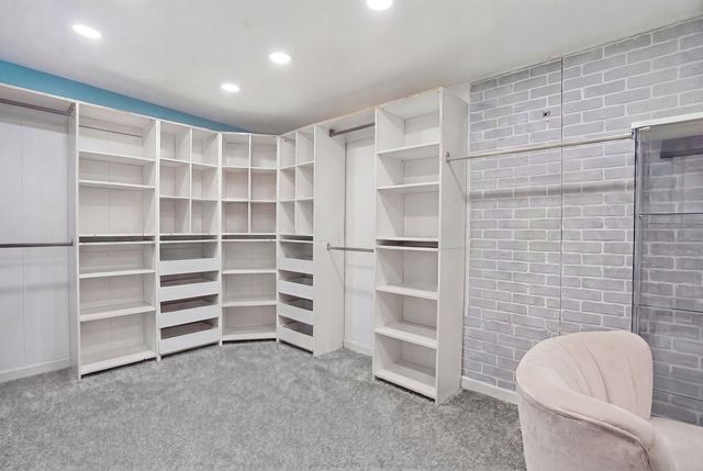 1900 N Kenneth Avenue, Chicago, IL 60639