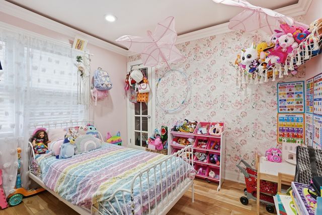 1900 N Kenneth Avenue, Chicago, IL 60639