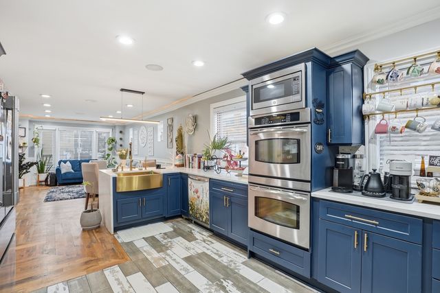 1900 N Kenneth Avenue, Chicago, IL 60639