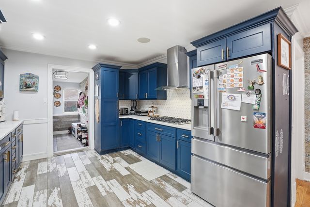 1900 N Kenneth Avenue, Chicago, IL 60639