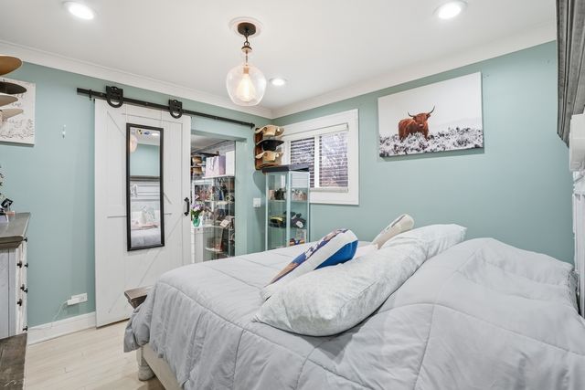 1900 N Kenneth Avenue, Chicago, IL 60639