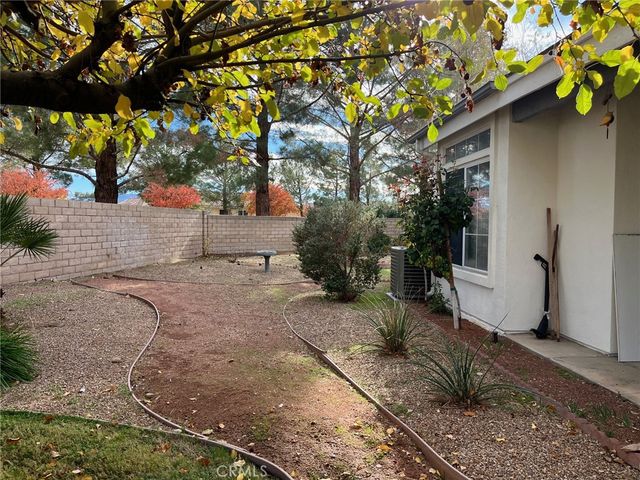 19645 Rolling Green Drive, Apple Valley, CA 92308