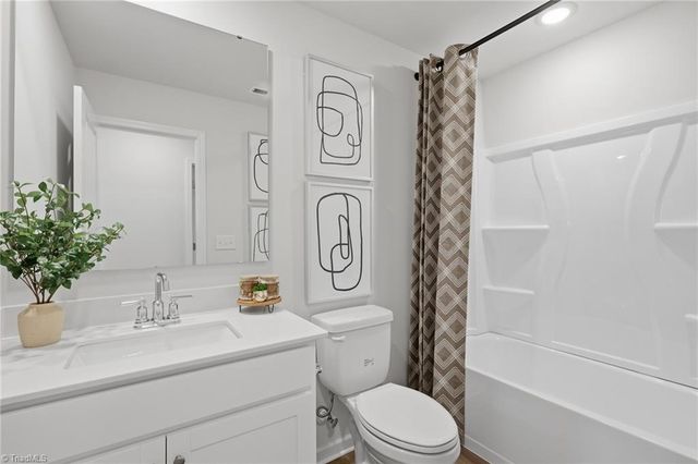 1872 Pheasant Trace Circle, Kernersville, NC 27284