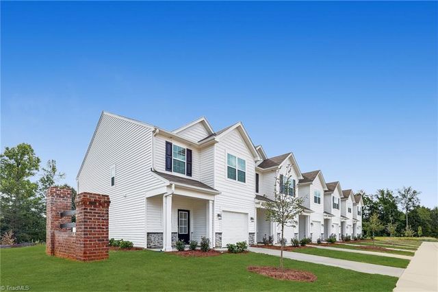 1872 Pheasant Trace Circle, Kernersville, NC 27284