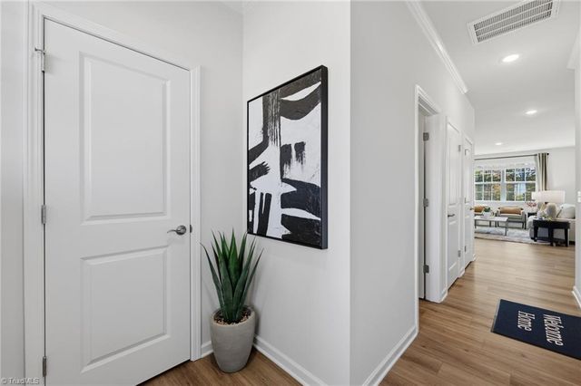 1872 Pheasant Trace Circle, Kernersville, NC 27284