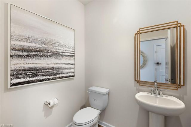 1872 Pheasant Trace Circle, Kernersville, NC 27284