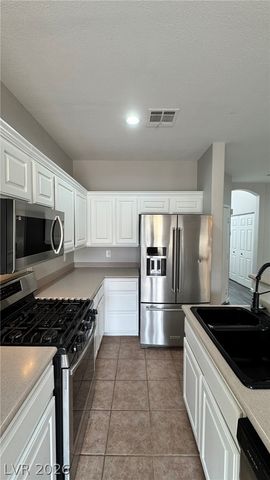 926 Shining Rose Place, Henderson, NV 89052