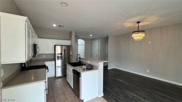 926 Shining Rose Place, Henderson, NV 89052