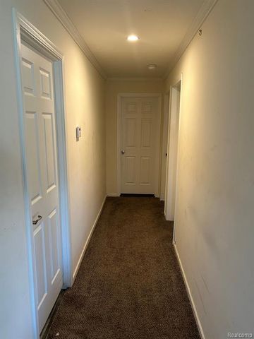 1698 Solo Lane, Newport, MI 48166