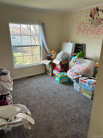 1698 Solo Lane, Newport, MI 48166