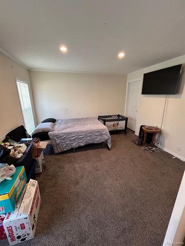 1698 Solo Lane, Newport, MI 48166